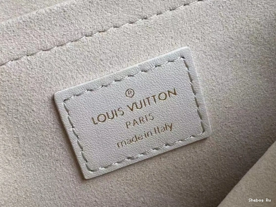 CHAIN VUITTON NEW WAVE LOUIS BAG 0730